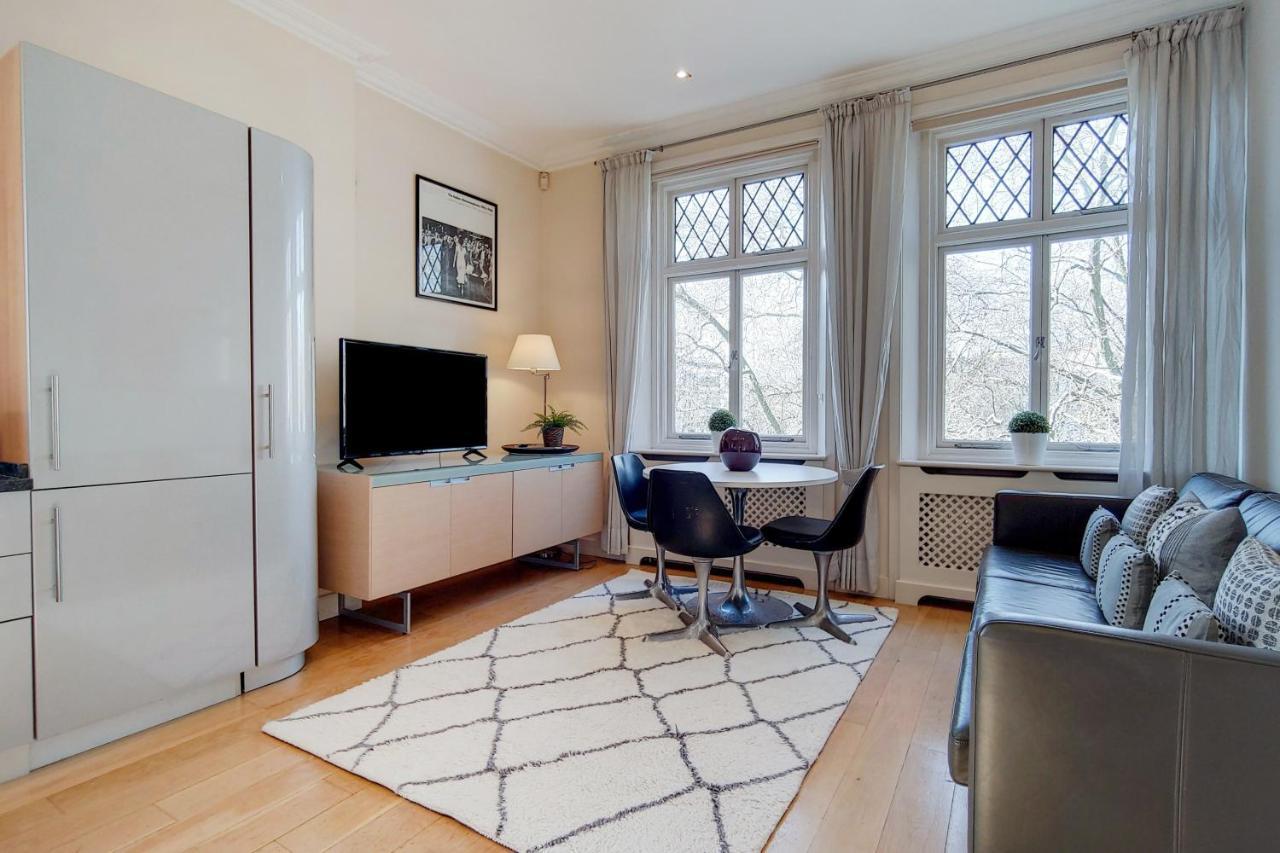 Cg1 - 2 Bedroom Apt, Kensington Garden Square View London