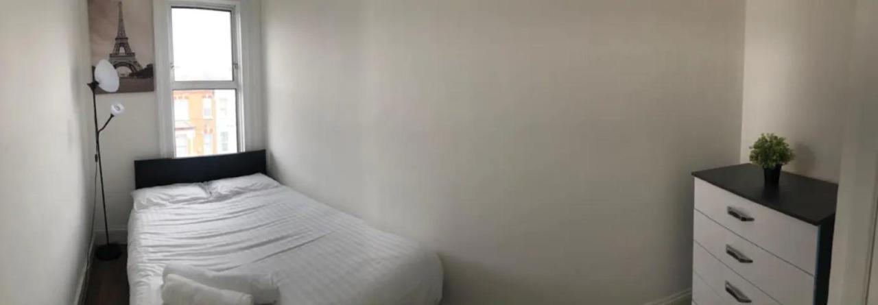 Entire 2 Bed-Room Flat Near Portobello Market Apartment