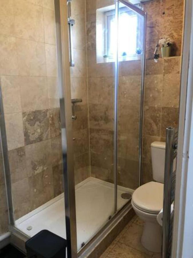 Entire 2 Bed-Room Flat Near Portobello Market Apartment