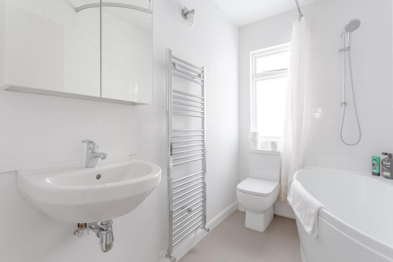 Bright & Airy 1 Bedroom In Londen