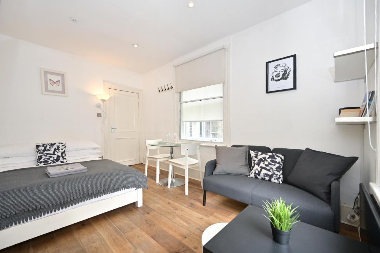 Stylish Central Soho Studio's * London