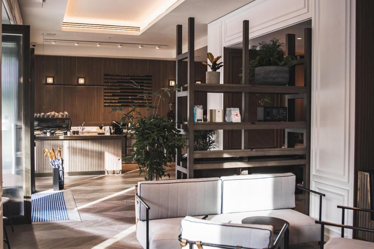 Page8, Page Hotel