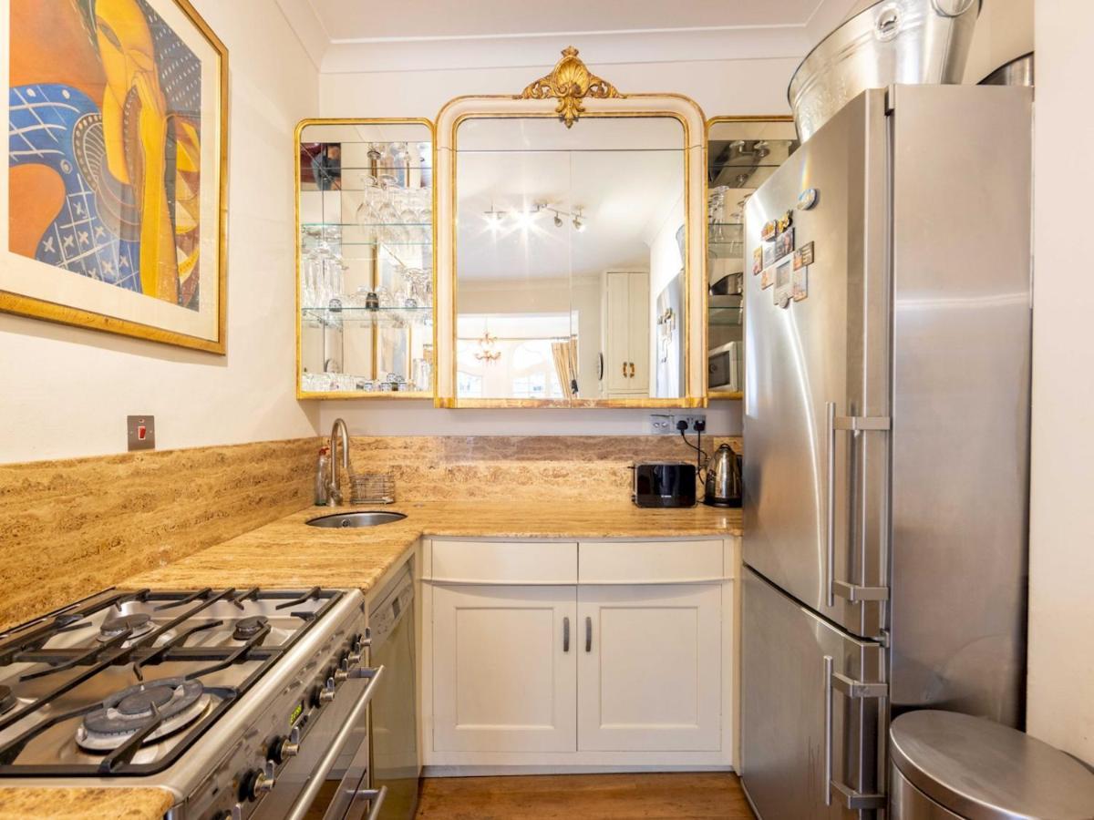 Pass The Keys Split-floors Antique In Portobello Road Apartment *