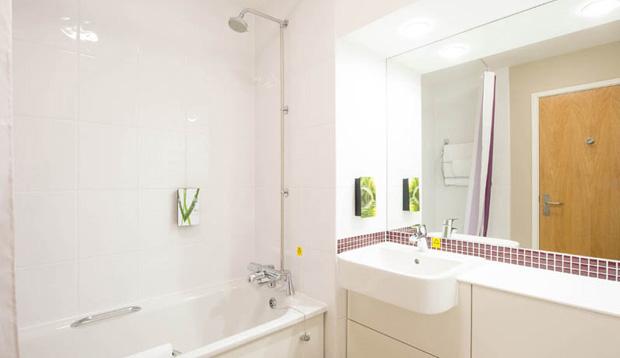 Premier Hotel London
