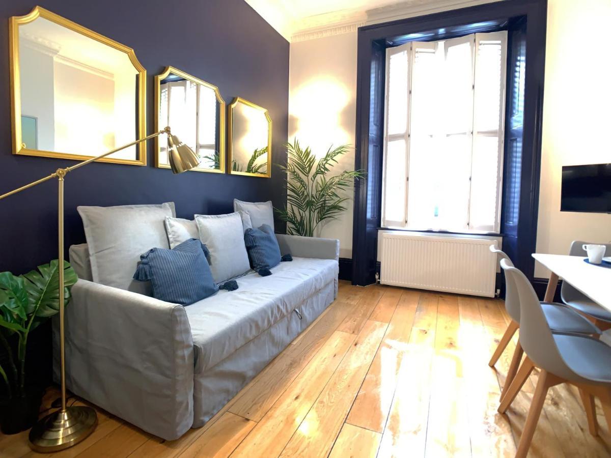 Thames Residences Hyde Park Apartment *
