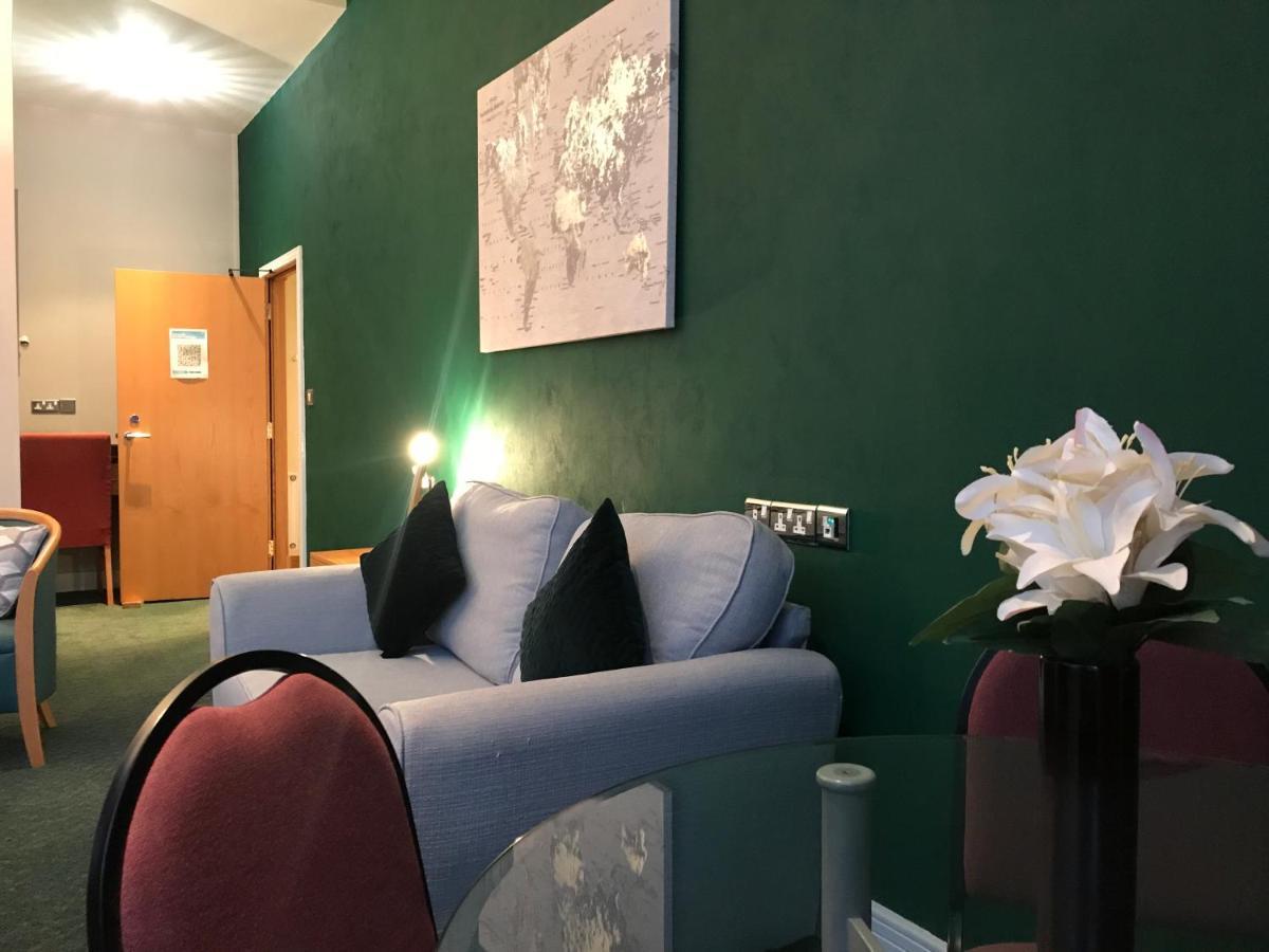 Apartment Bright Private - Peaceful Morden Location