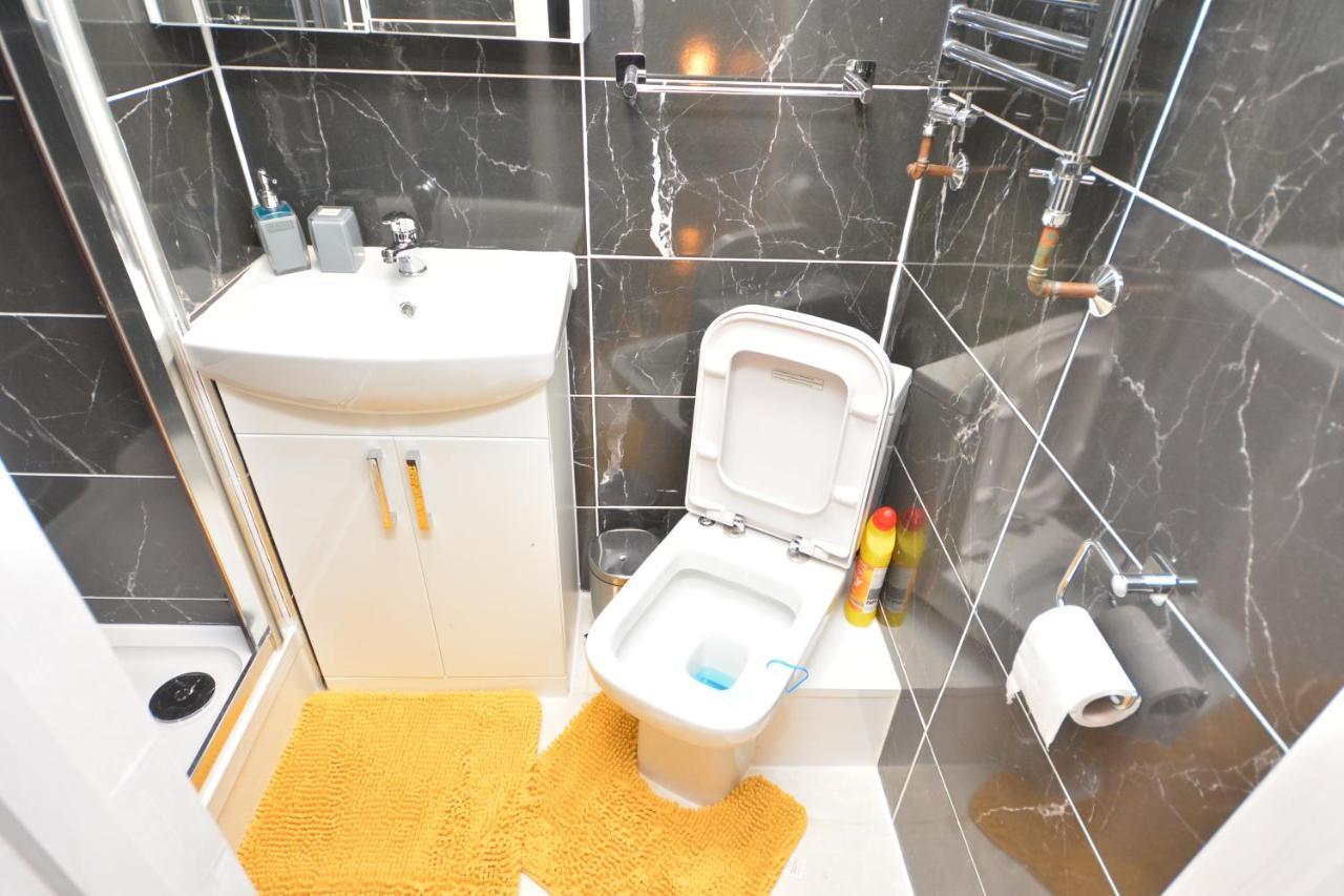 Apartment Newly Refurbished 3 Bedroom House