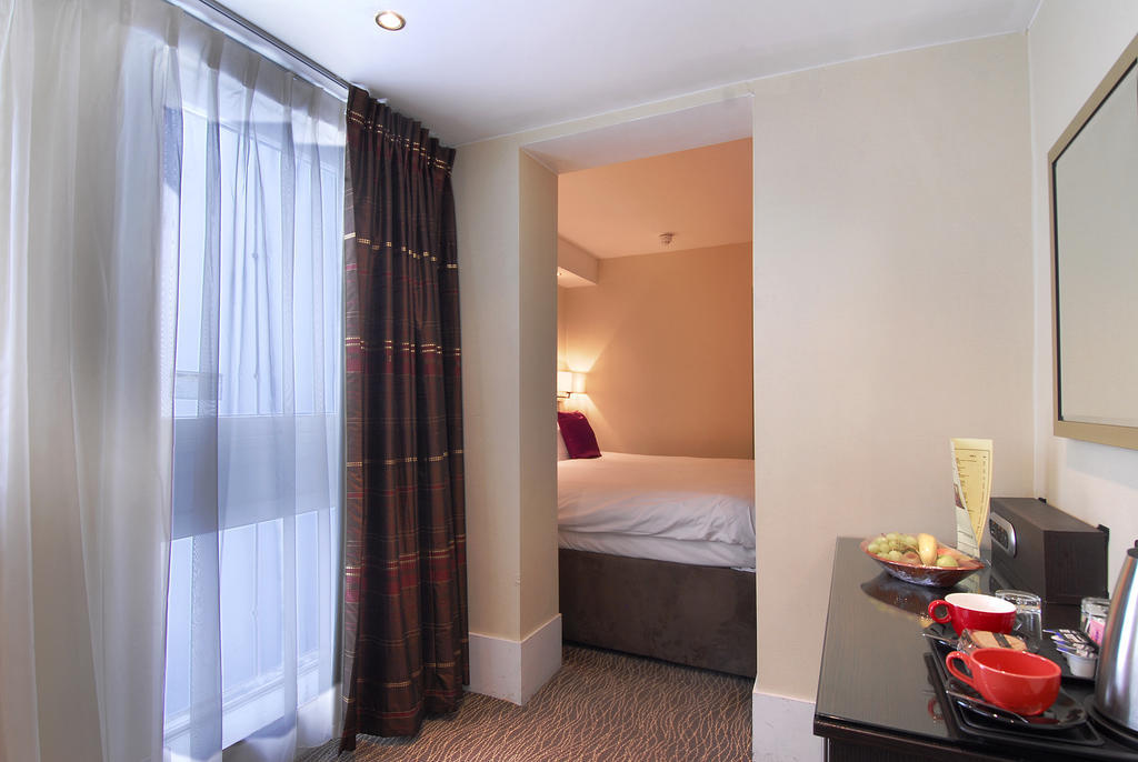 Grand Royale Hyde Park Hotel 4*