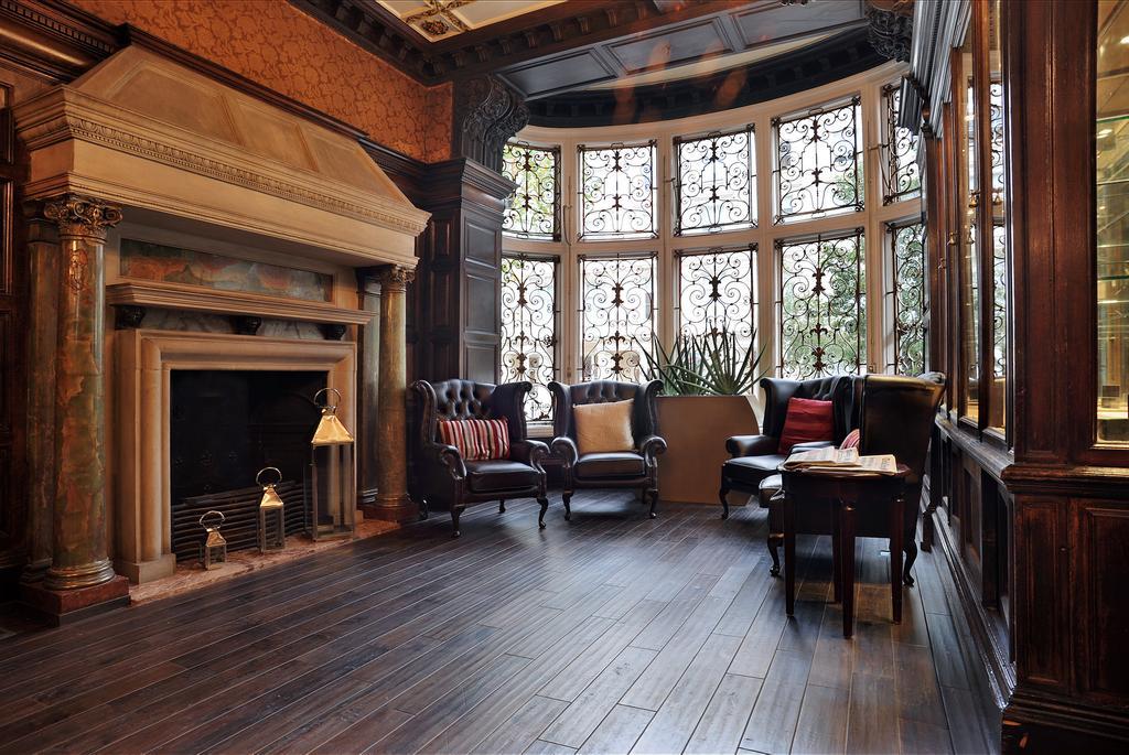 Grand Royale Hyde Park Hotel