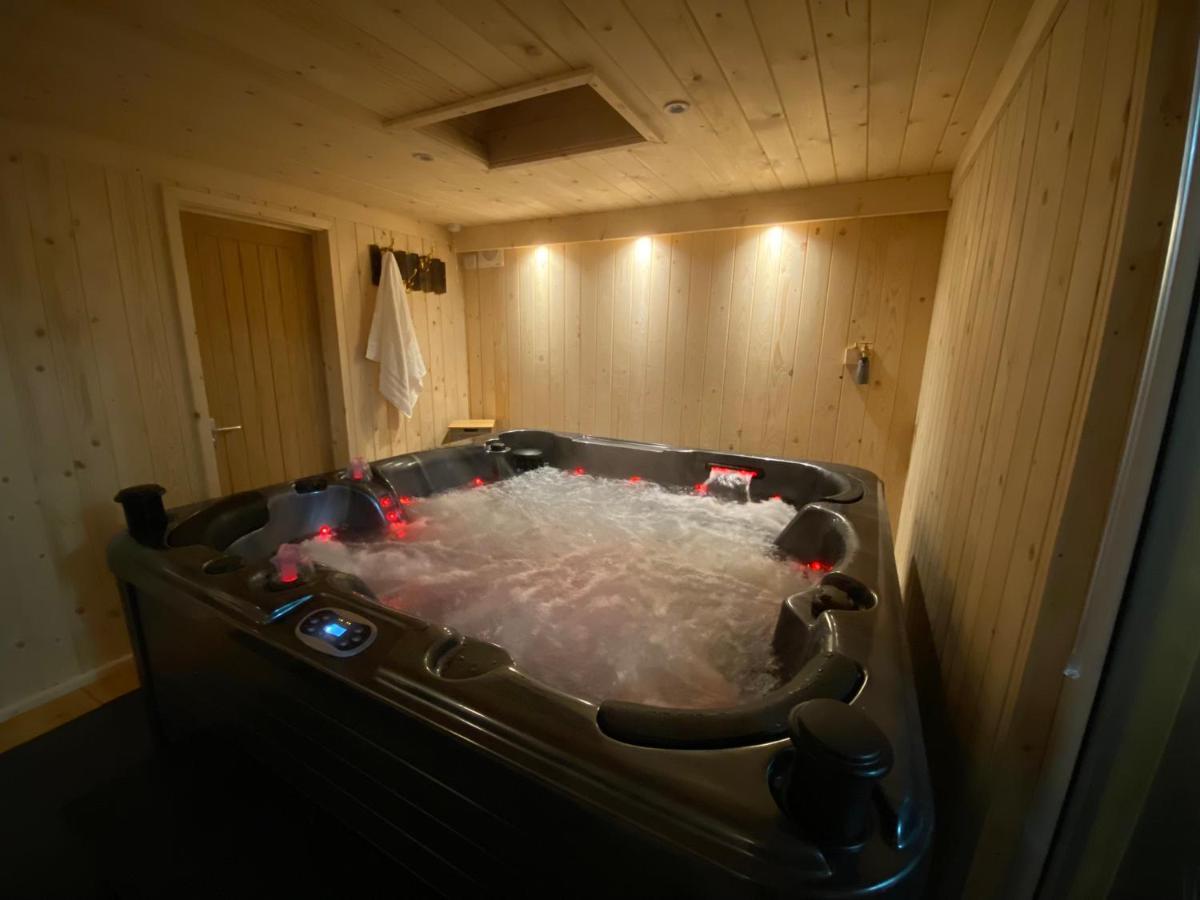 Villa Luxury Sauna Jacuzzi Excel Canary Wharf Zone 2 *