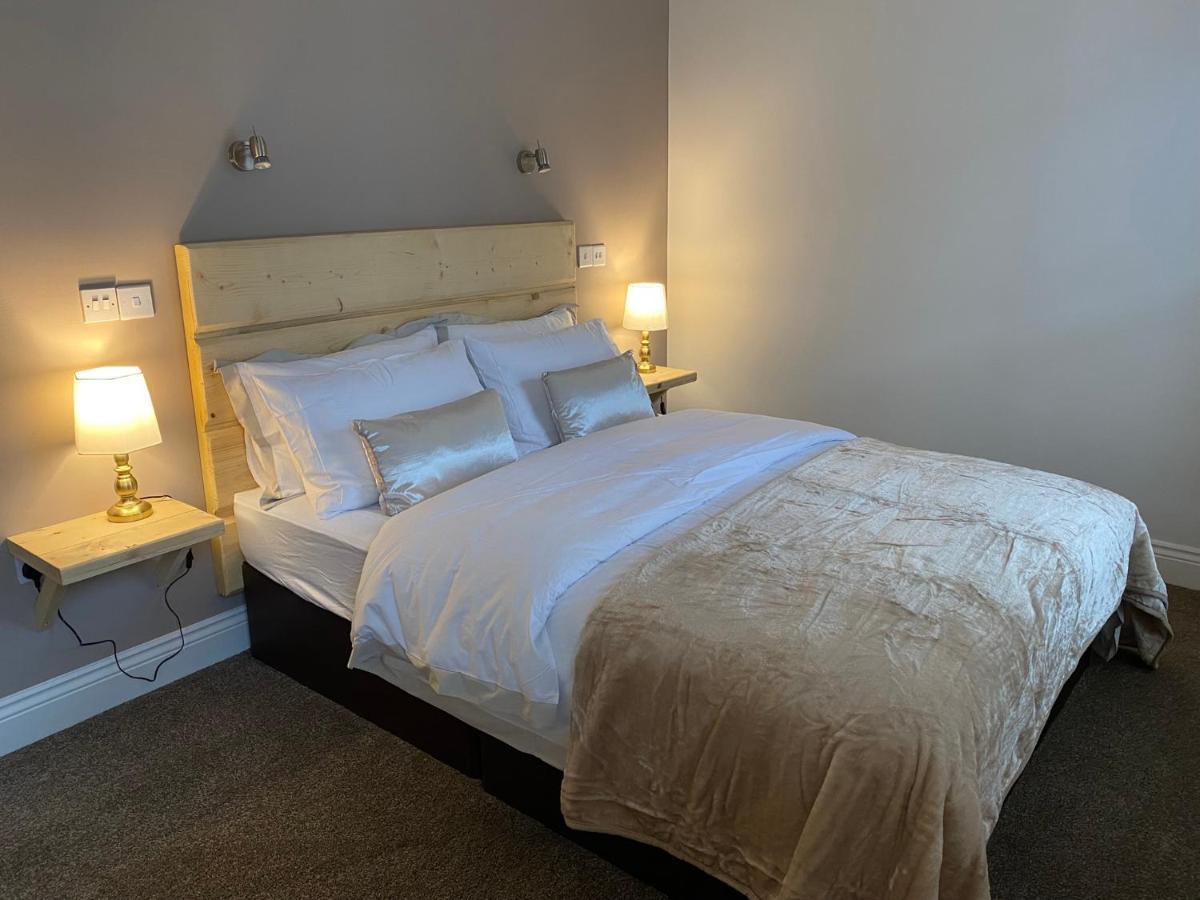 Luxury Sauna Jacuzzi Excel Canary Wharf Zone 2 *