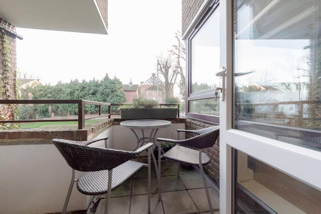 Appartement Spacious Two Double Bedroom Flat