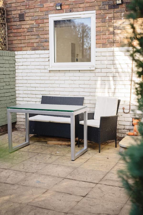 Chelsea Private Garden Maisonette Apartment London