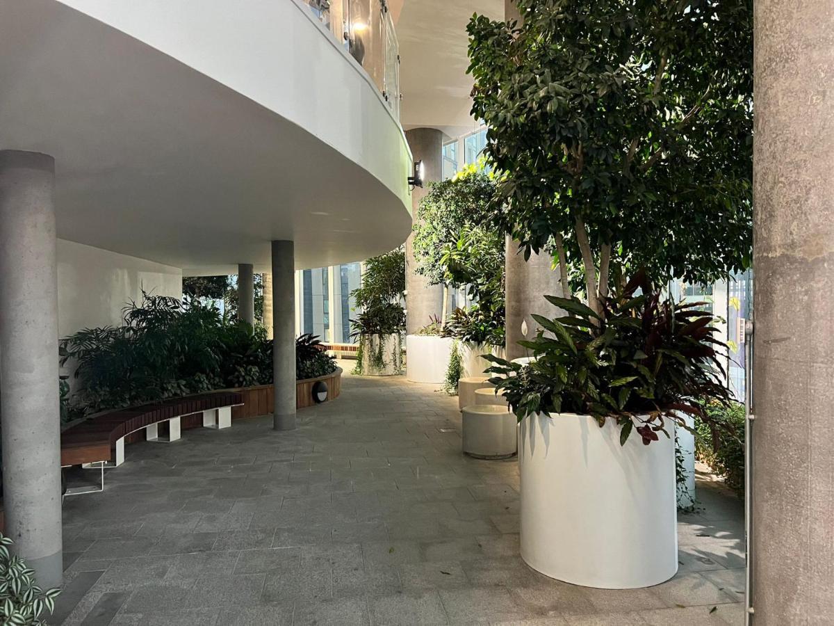 Luxury 2 Bed Flat Close To Victoria Station Apartment *