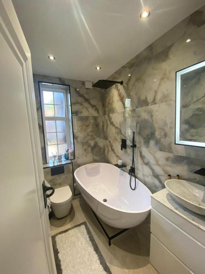 Appartement Beautiful And Modern In North Uk Londen