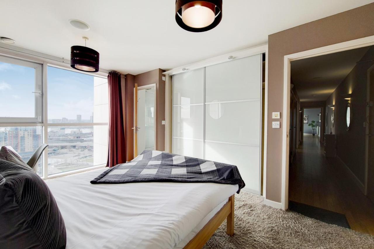 Deluxe Three Bedroom By Excel Apartment