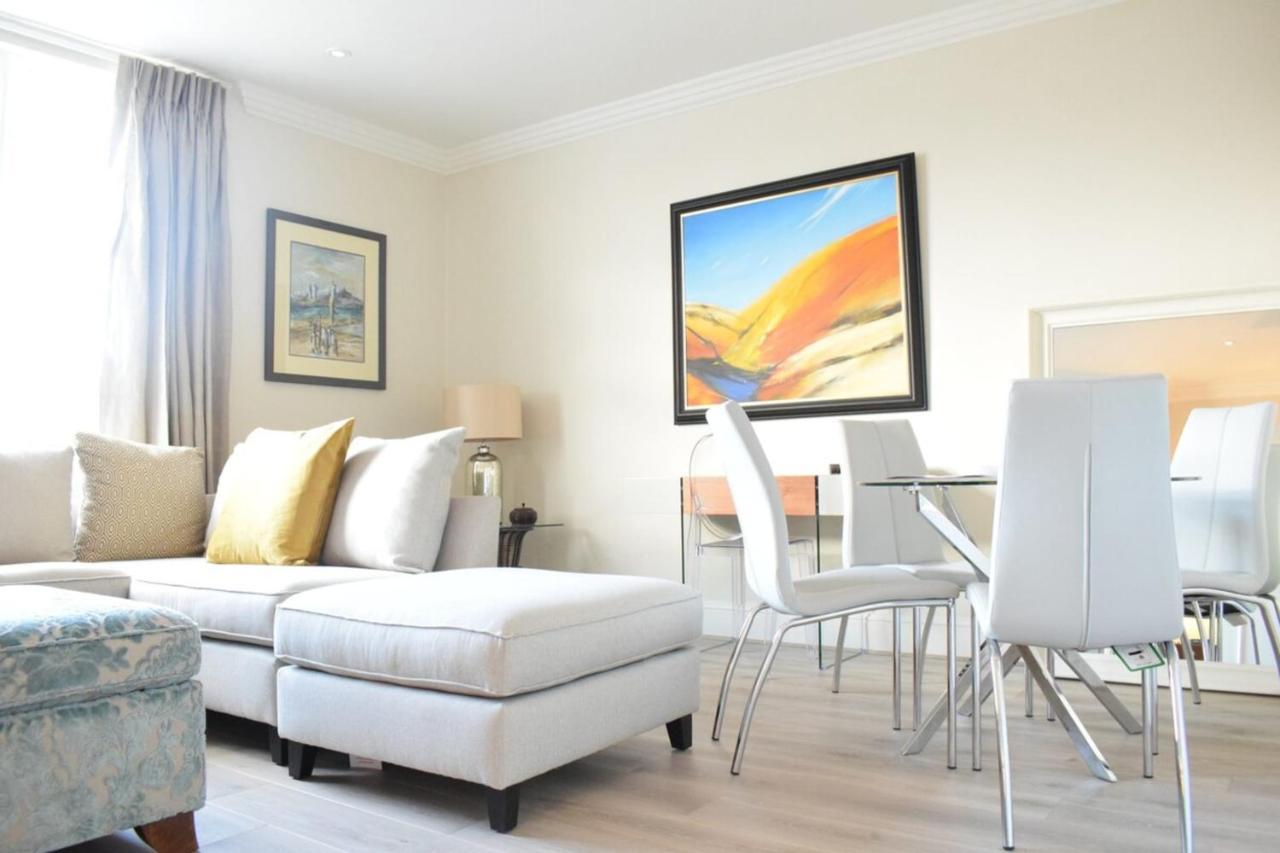 Spacious And Stylish 1 Bedroom Flat Near Chelsea Apartment London