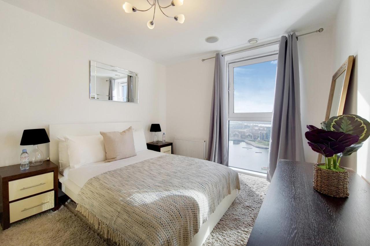 Deluxe Three Bedroom By Excel Apartment