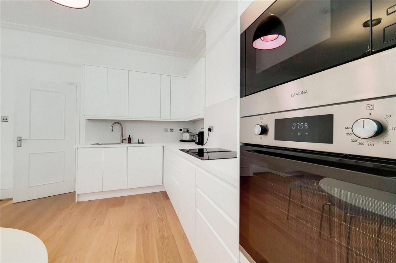 Central Apartment *