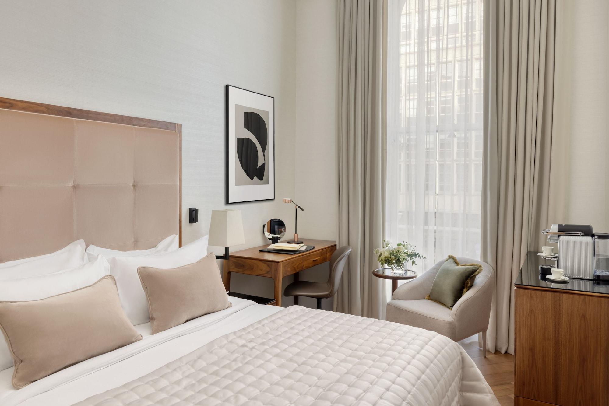 The Queens Gate Hotel 4*