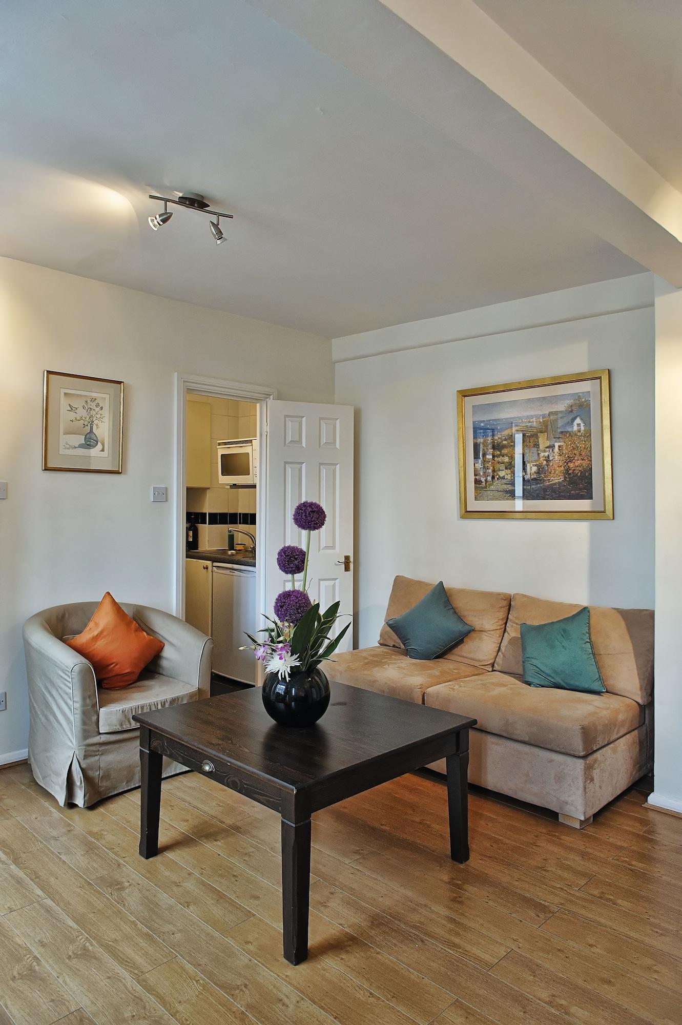 Chelsea Cloisters Serviced London