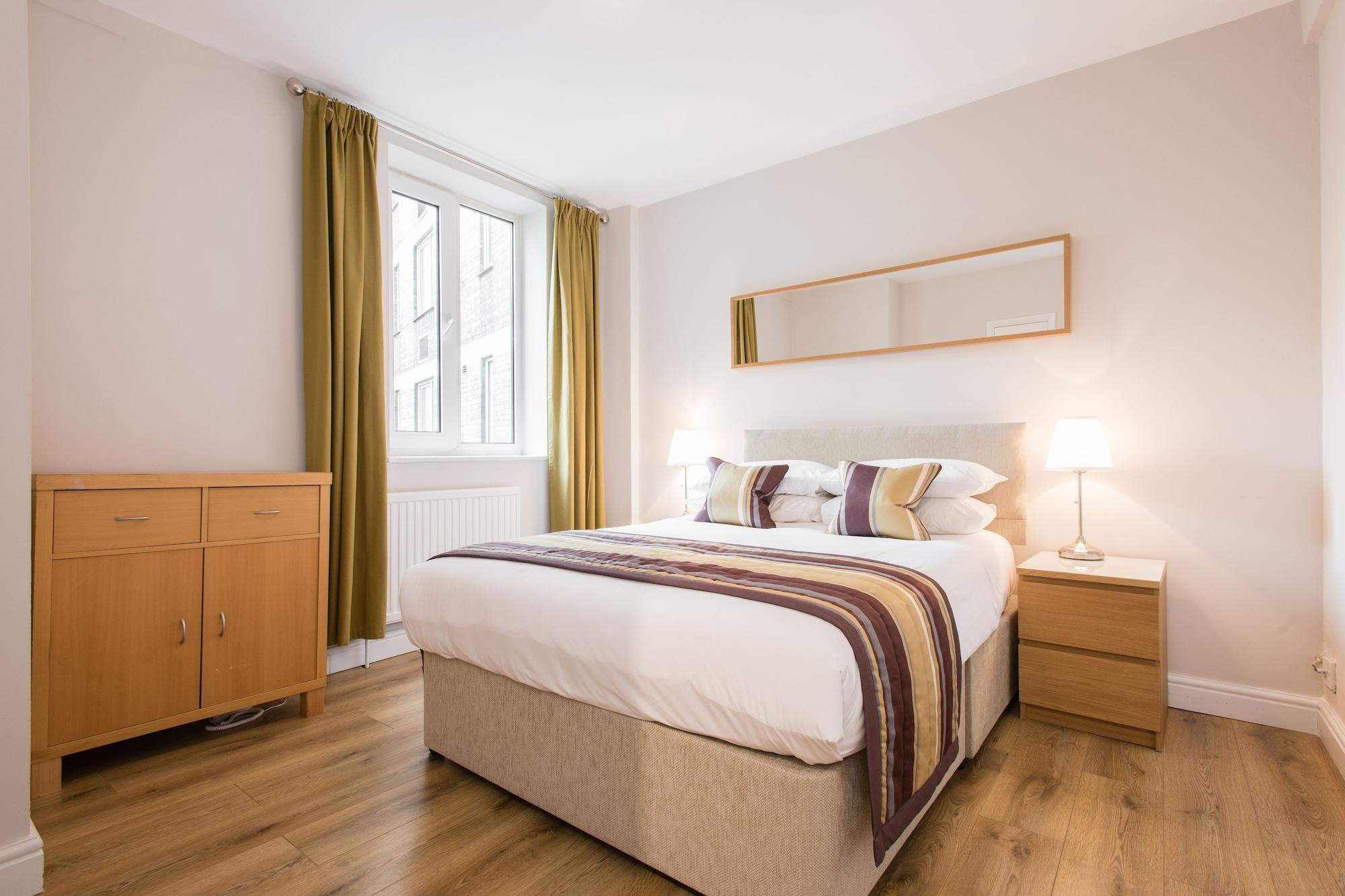 Apartment Chelsea Cloisters Serviced London