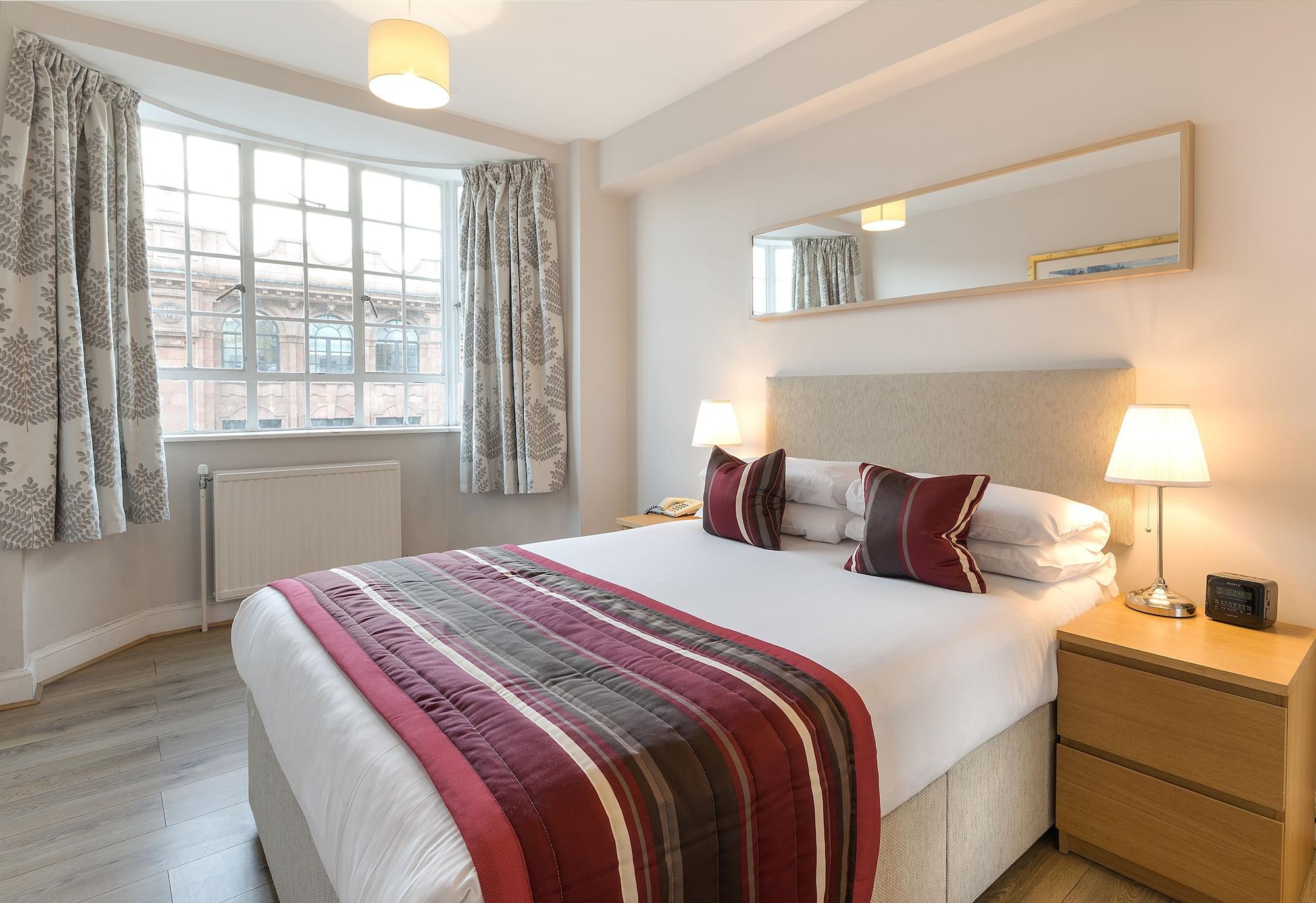 Apartment Chelsea Cloisters Serviced