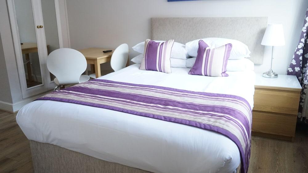 Chelsea Cloisters Serviced Apartment