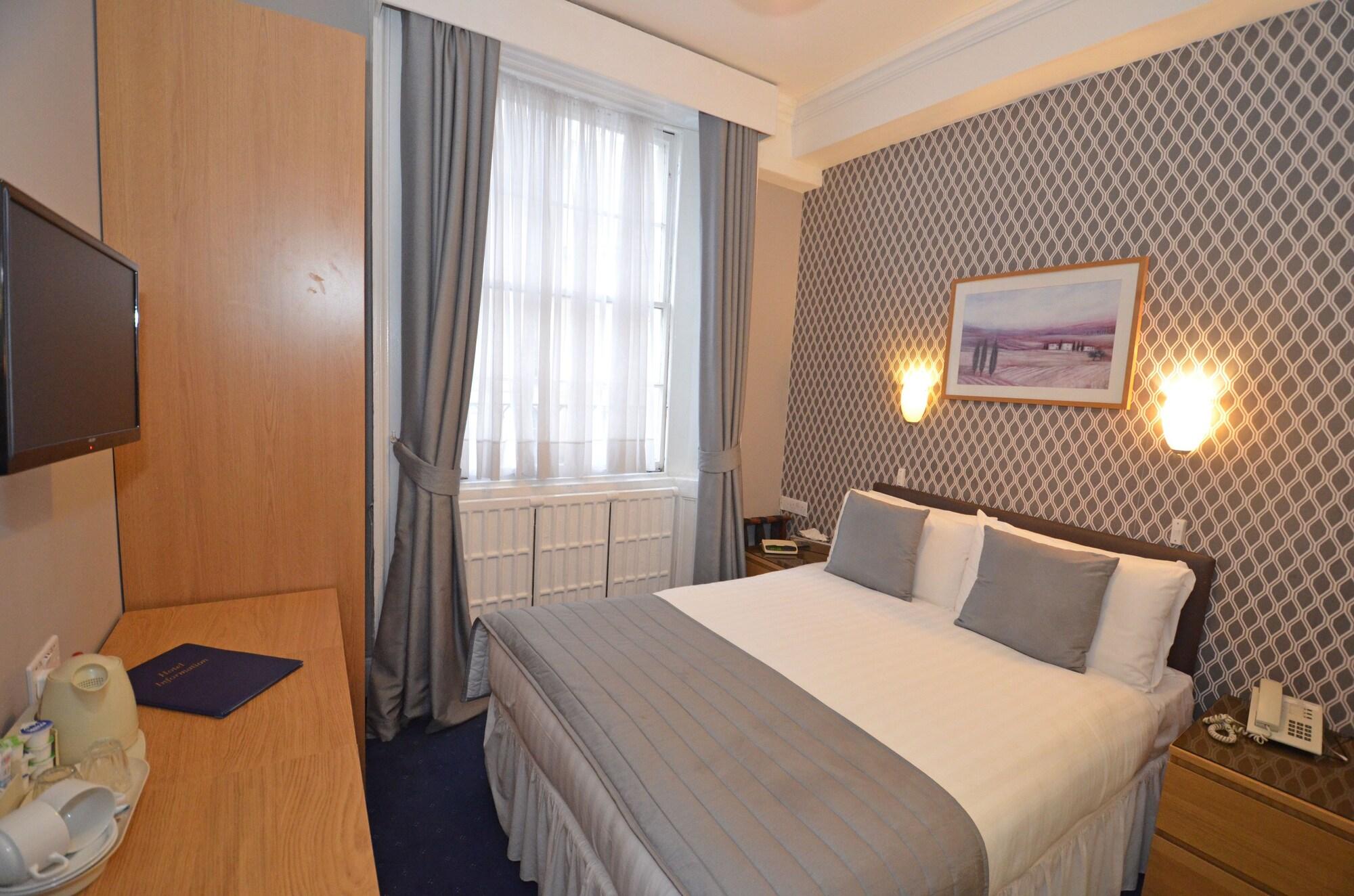 Parkwood 3* London