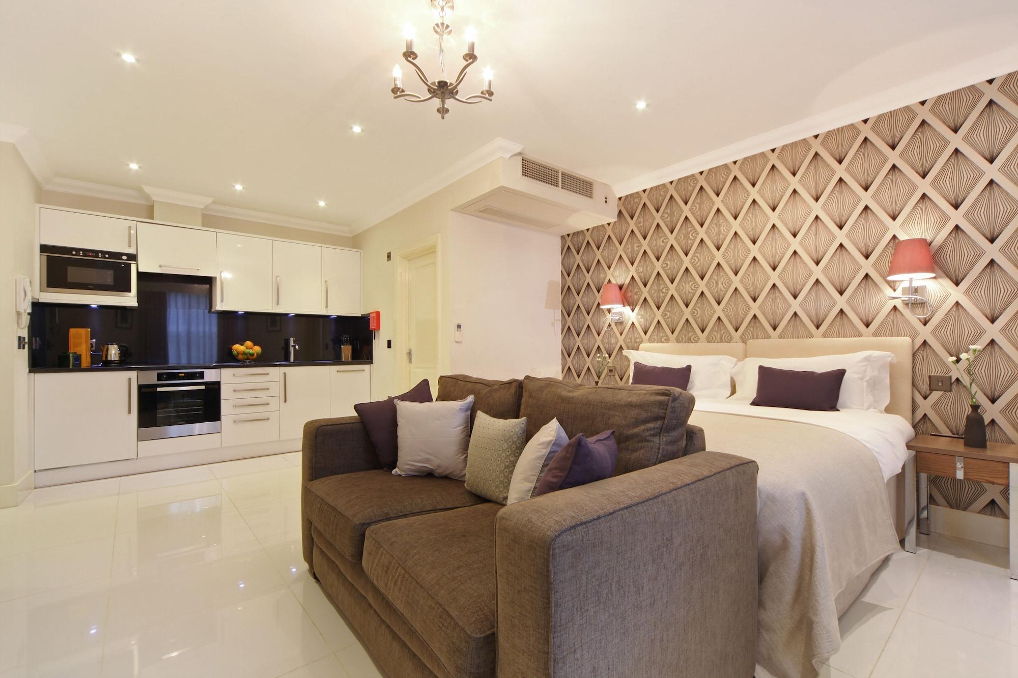 Ashburn Court Aparthotel 4*