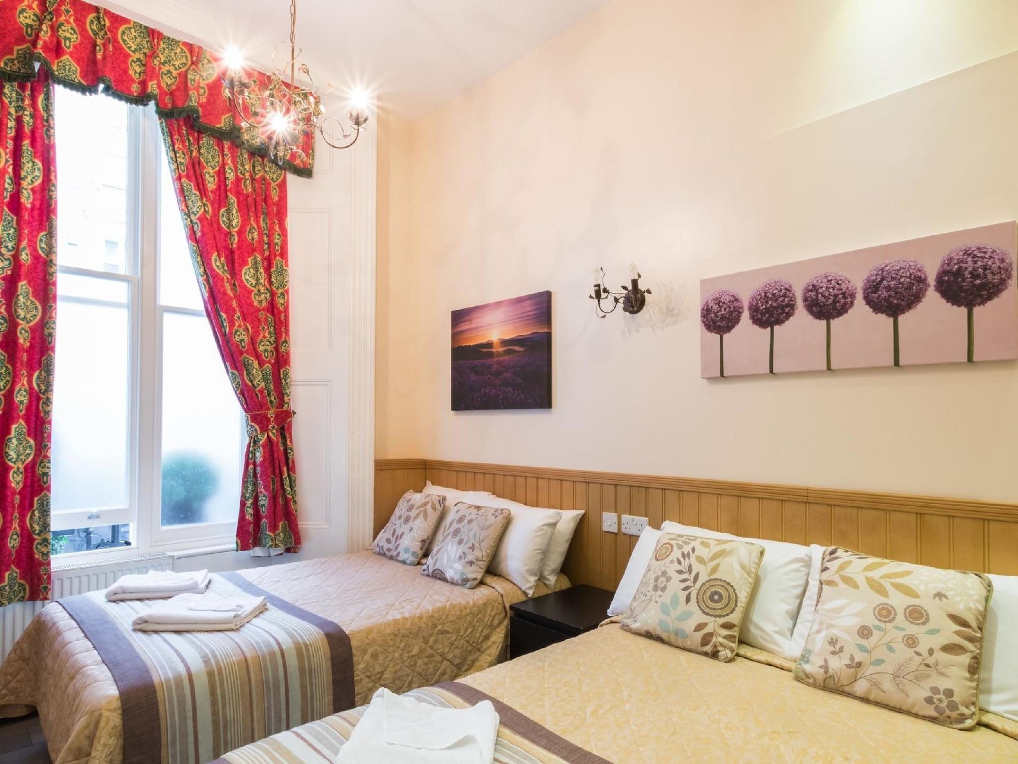 Notting Hill Gate Hotel 3*
