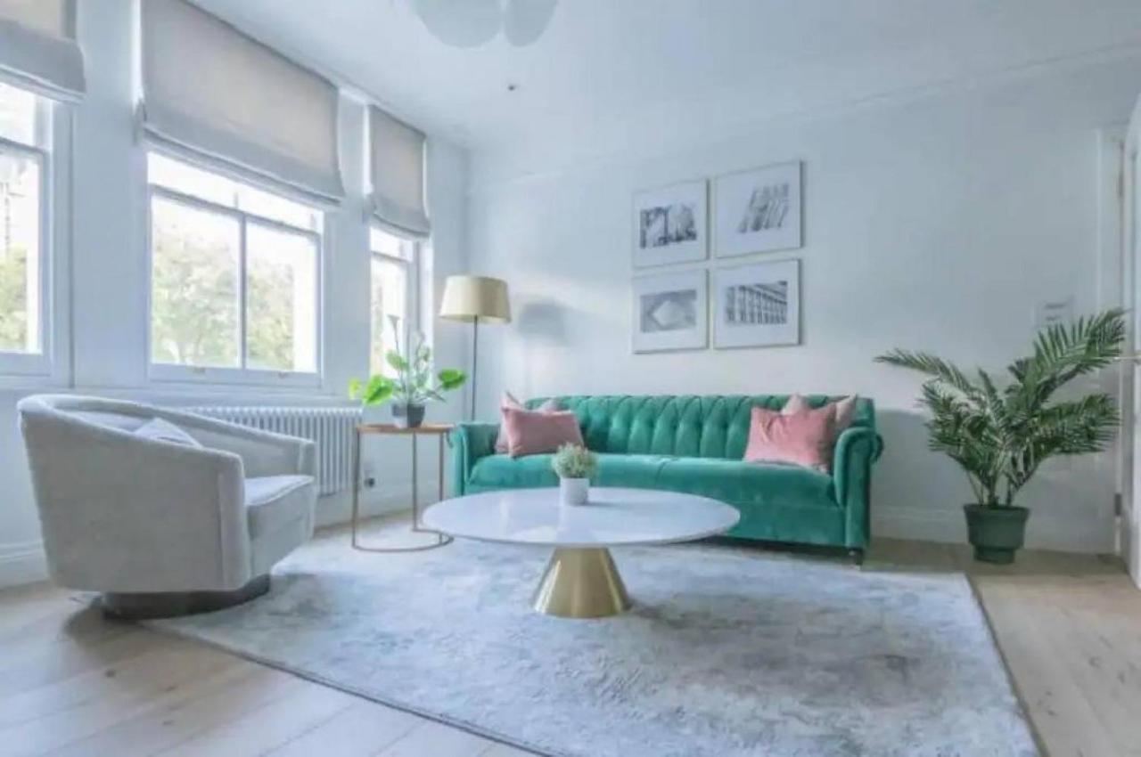 Royal Kensington In Cromwell Road *