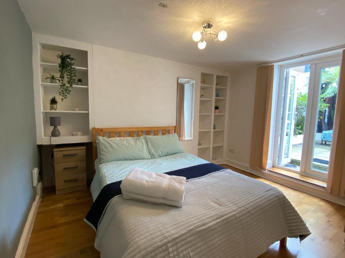 Spacious 2-bed Flat With Garden, 3 Minutes Walk From Oval Tube Station Londen
