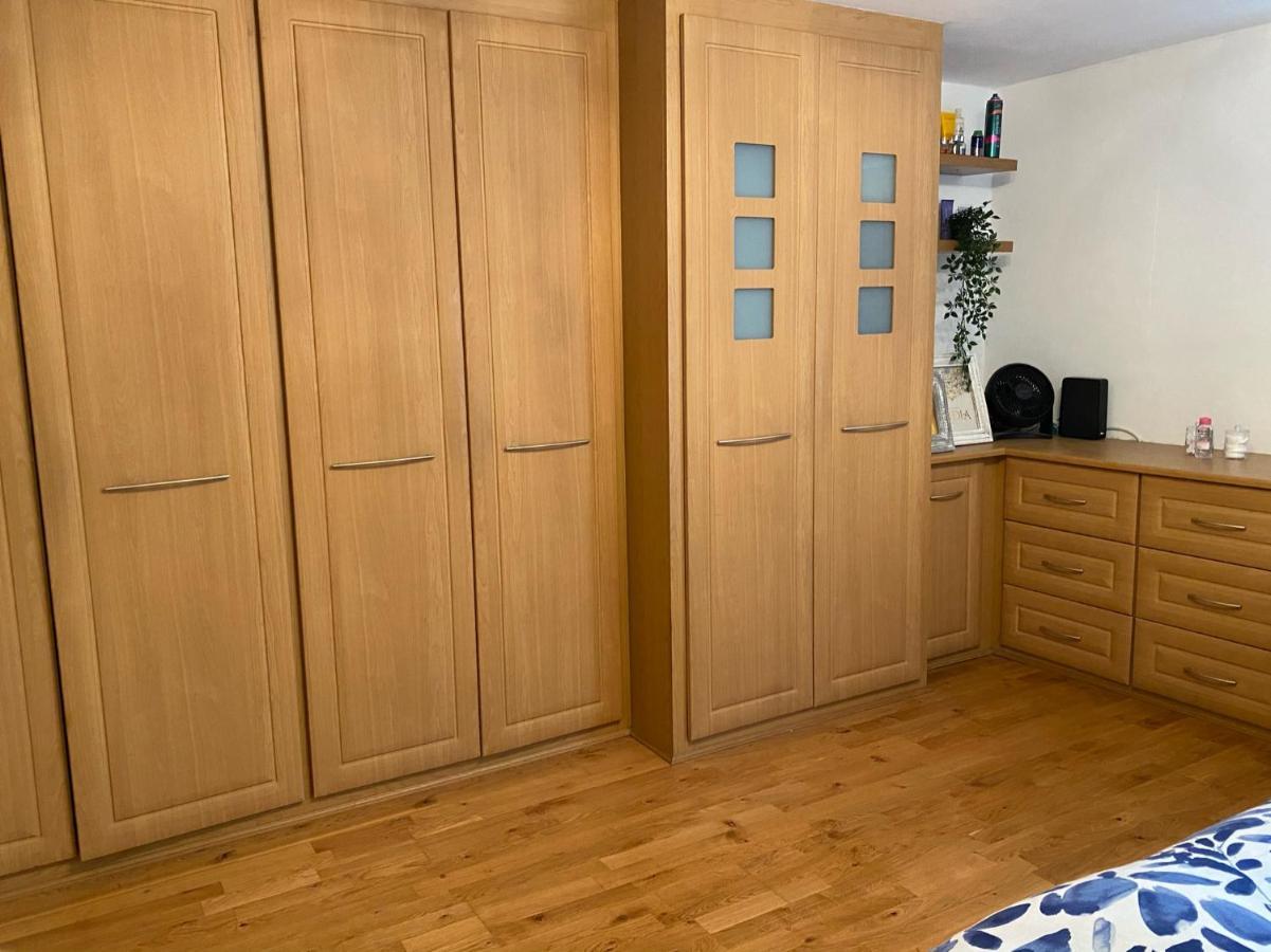 Spacious 2-bed Flat With Garden, 3 Minutes Walk From Oval Tube Station Appartement *