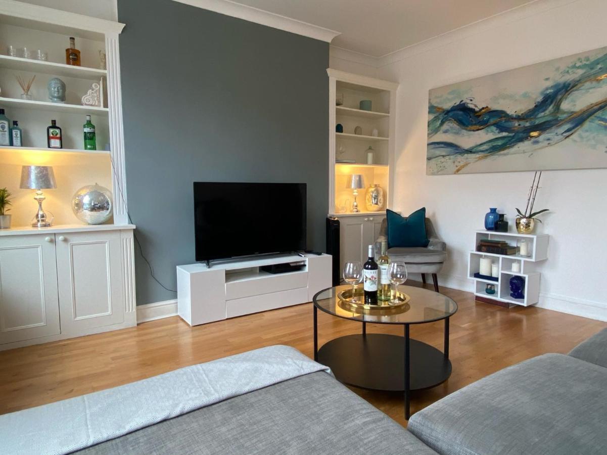 Appartement Spacious 2-bed Flat With Garden, 3 Minutes Walk From Oval Tube Station Londen