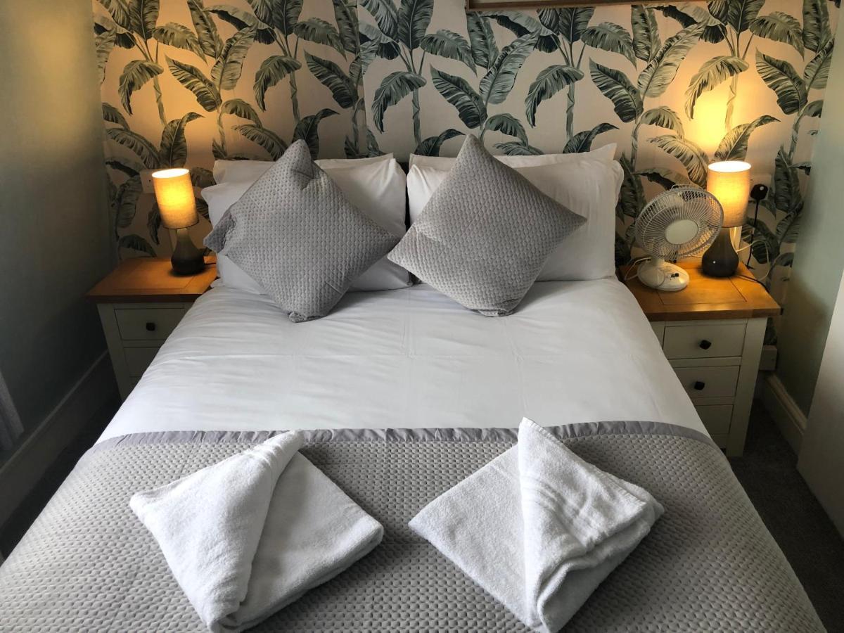 Parkwood Hotel 3*