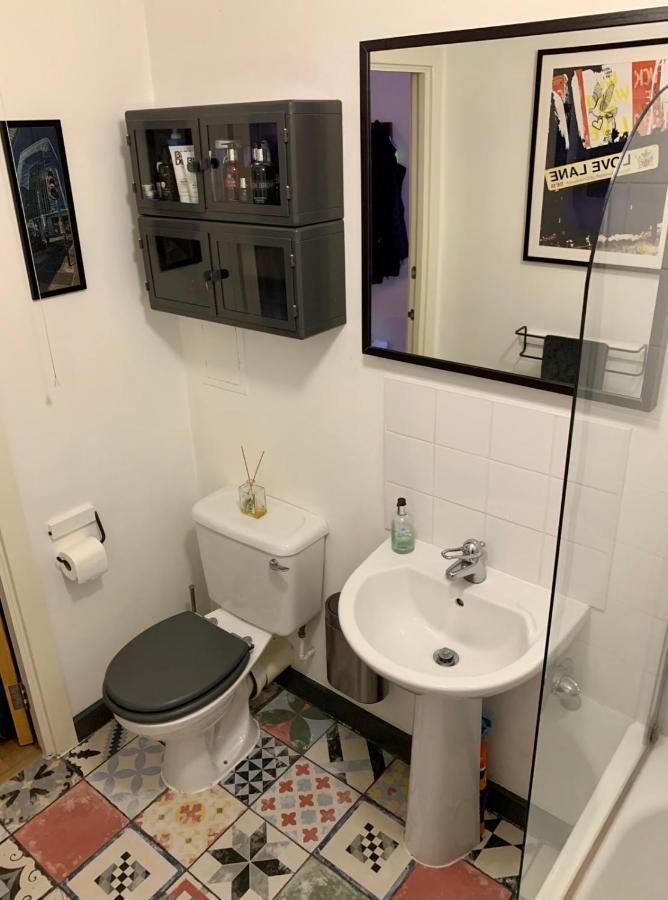 Guestready - Chic Central London Warehouse-Feel Flat Leilighet London