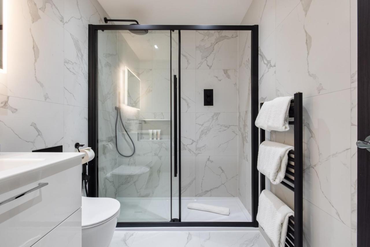 The Battersea Secret - Trendy 3bdr Flat With Patio Leilighet London