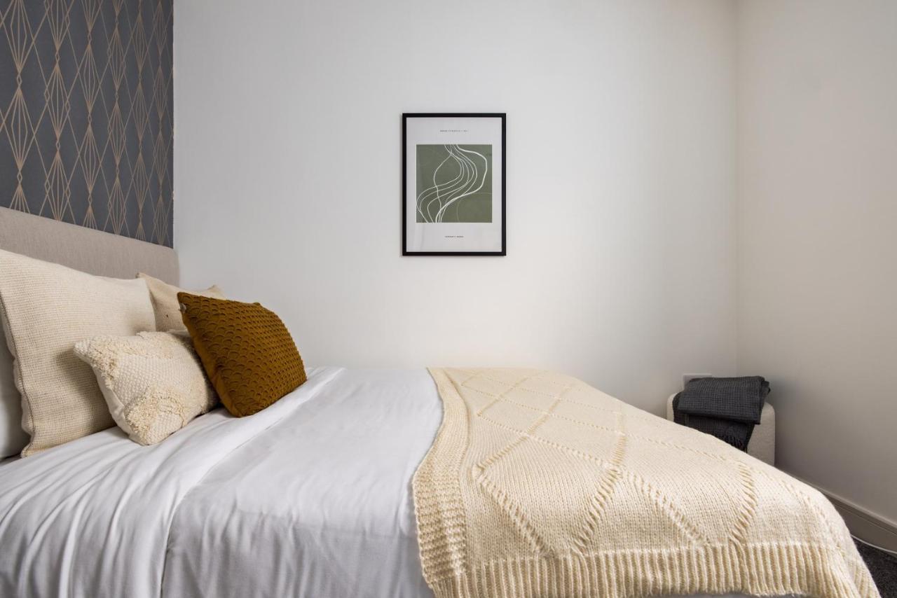 The Battersea Secret - Trendy 3bdr Flat With Patio Leilighet *