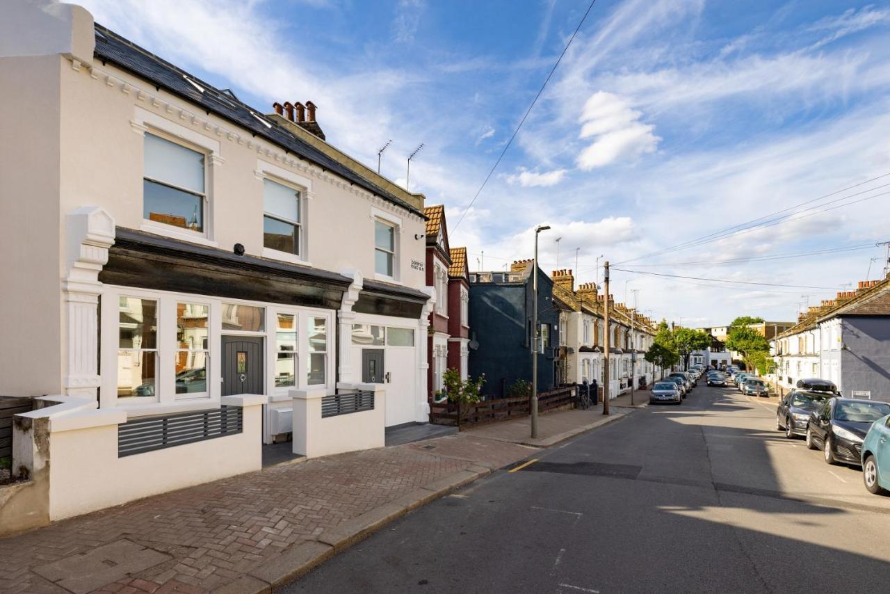 The Battersea Secret - Trendy 3bdr Flat With Patio Leilighet *