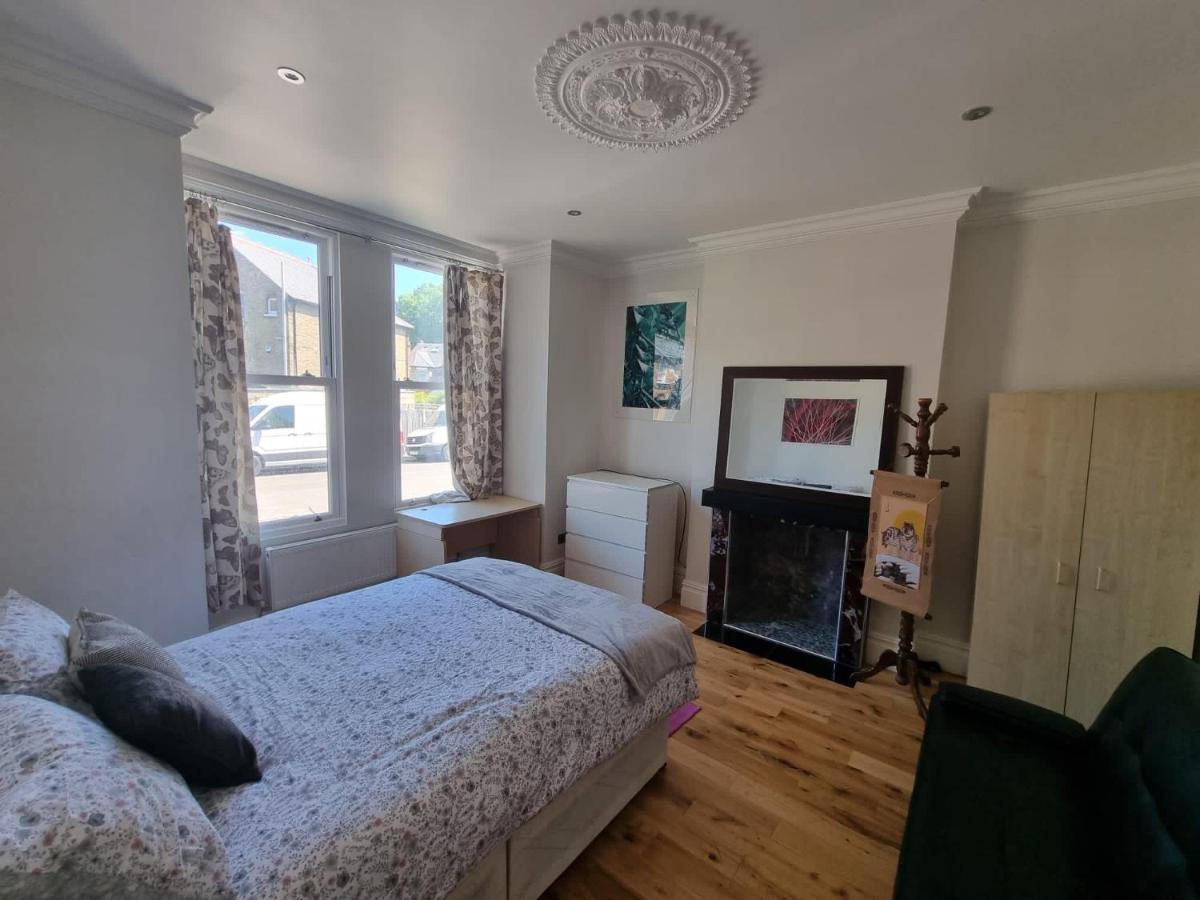 Tulse Hill Luxury Cosy Guest house London