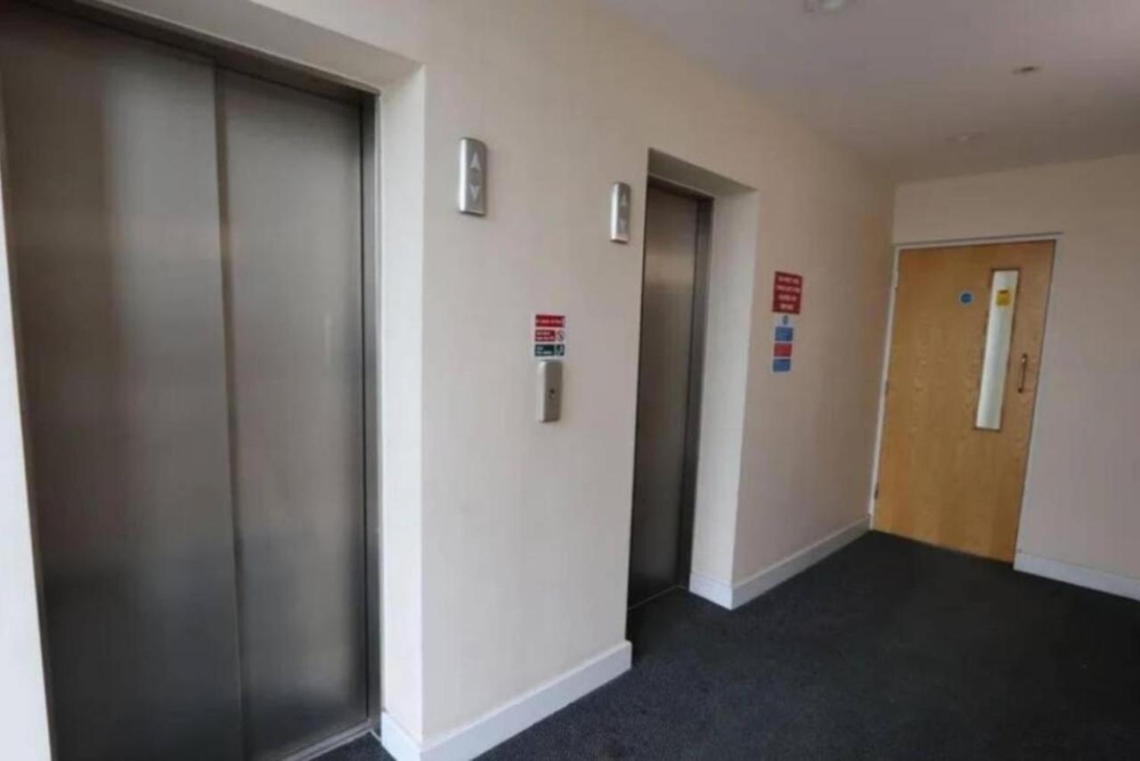 Livestay-modern 3 Bed Apt On 8th Floor With Amazing Views Appartement *