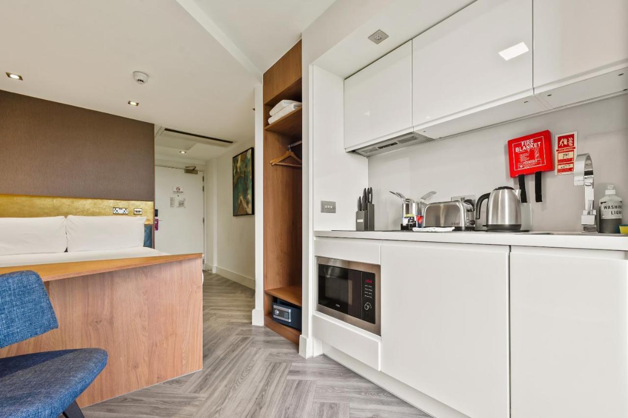 Roomzzz Stratford Londres