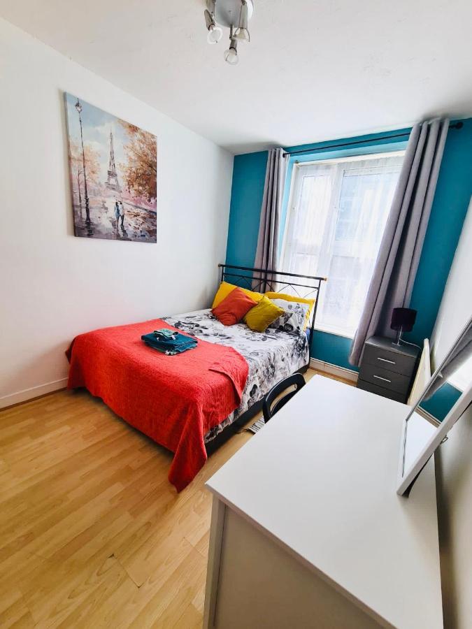 Stunning 3 Bedroom Flat In Stockwell