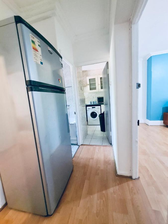 Stunning 3 Bedroom Flat In Stockwell