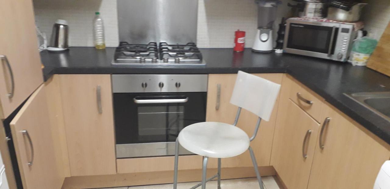 Leilighet 7, Cranehouse Brangbourne Road One Big Double Available On Reasonable Price, Shared Flat
