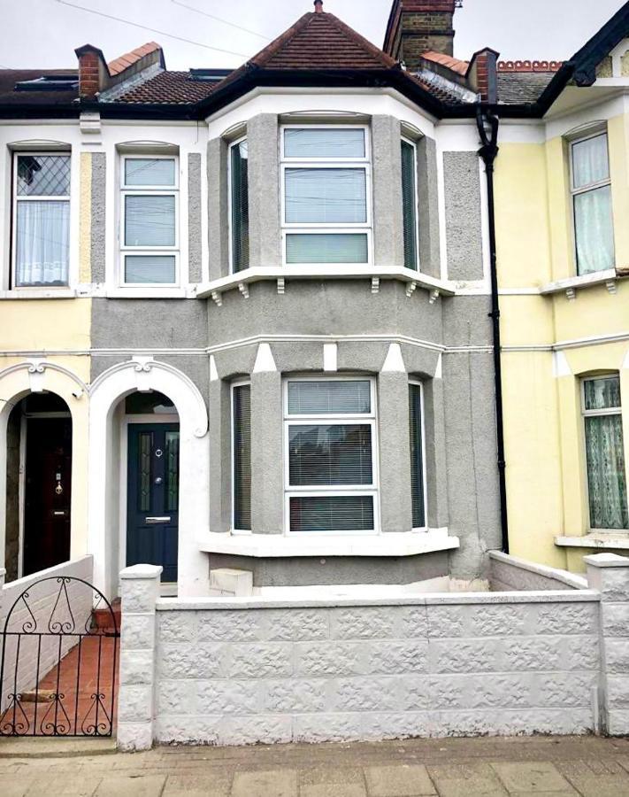Great 4 Bedroom In Tooting Apartamento Londres