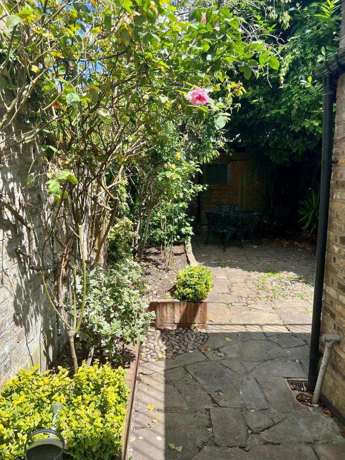 Vakantiehuis Family With Garden In The Heart Of Hampstead Londen