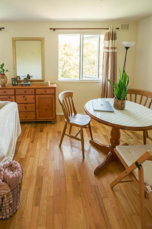 Portobello Corner Apartment London