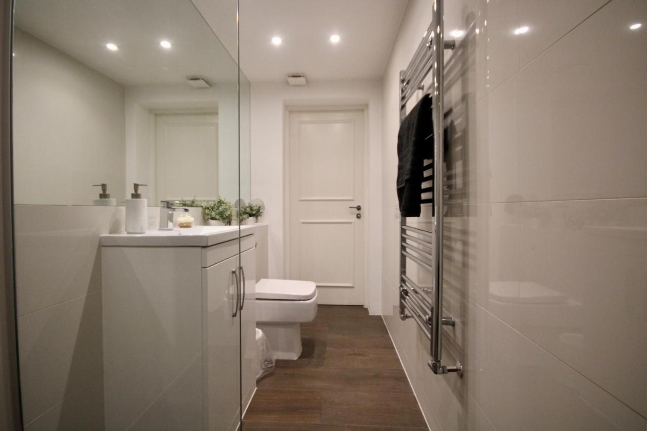 Superb Flat Near Victoria Station Leilighet